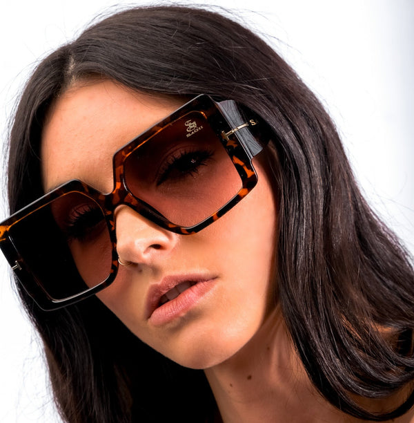 SAGII | OVERSIZED EYEWEAR | SQUARE SUNGLASSES